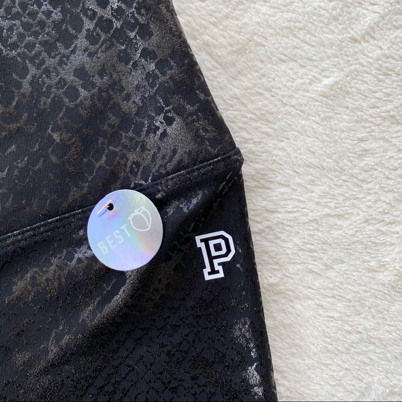 NWT Pink Victoria’s Secret black tonal snakeskin biker shorts high waisted small - Picture 5 of 7